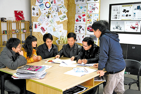 组千人团队赴德国建厂！追觅跨界造车靠谱吗？